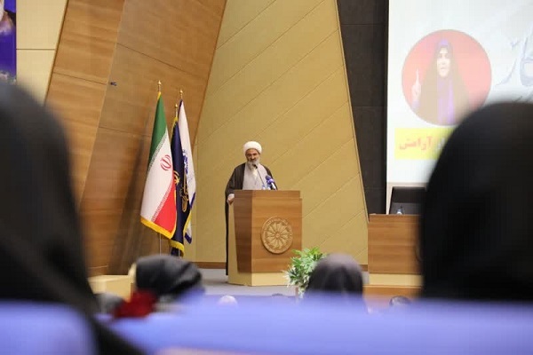 حجت  الاسلام مرتضی مطیعی نماینده ولی فقیه در استان سمنان در آیین روز خبرنگار