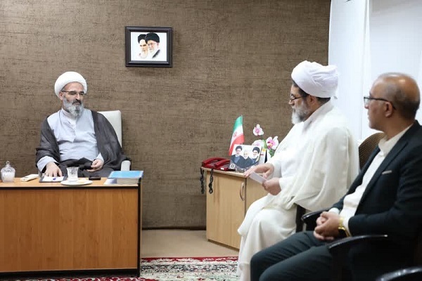 حجت‌الاسلام والمسلمین مطیعی در نشست مدیران اداره‌کل اوقاف و امور خیریه استان سمنان