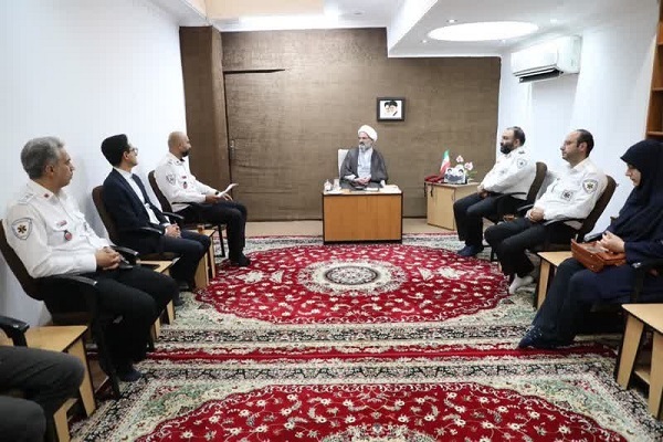 حجت  الاسلام مرتضی مطیعی نماینده ولی فقیه در استان سمنان در دیدار با کارکنان اورژانس سمنان