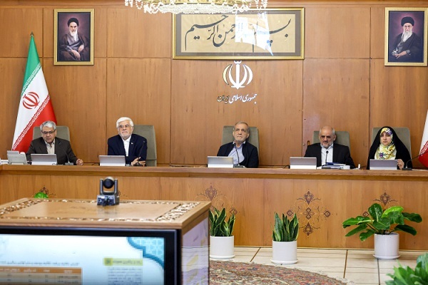 قدردانی پزشکیان از تلاش‌های وزیر و وزارت امور خارجه در زمینه مذاکرات