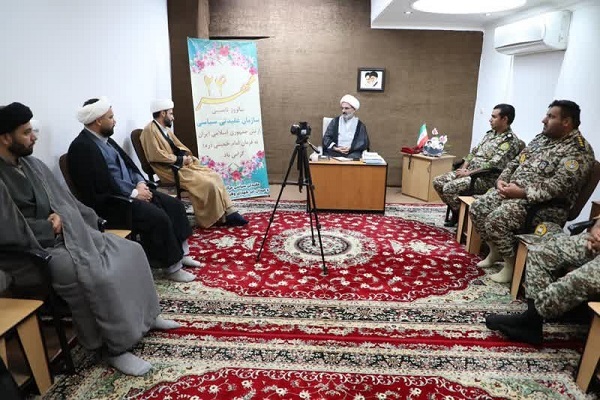 نماینده ولی‌فقیه در استان در دیدار با مسئول عقیدتی، سیاسی مرکز آموزش پدافند هوایی سمنان