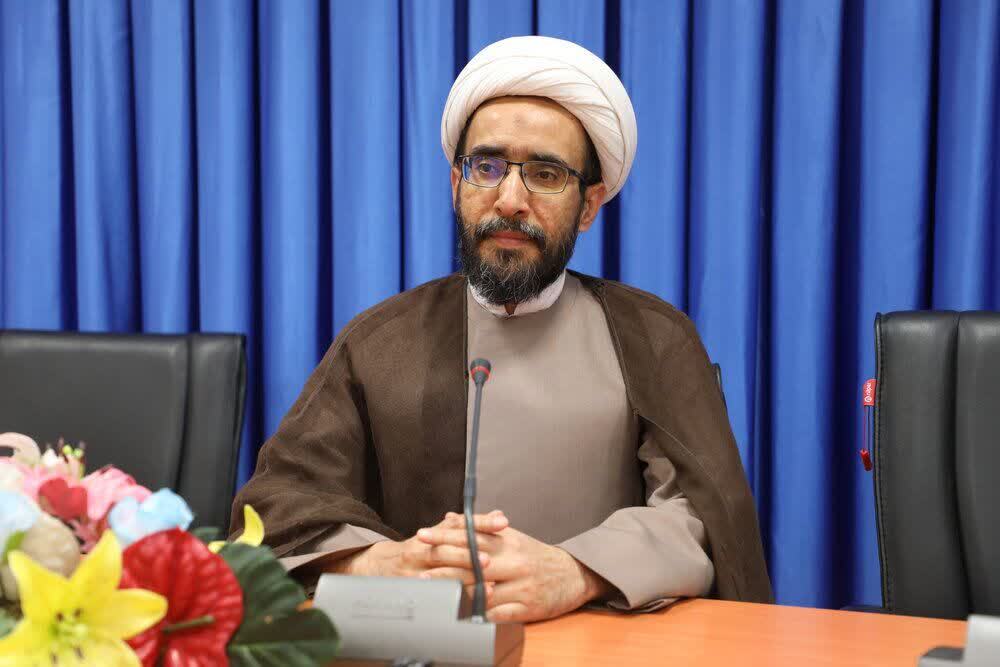 بازتعریف ارزش انسان در تقابل با نگاه مادی‌گرای غرب