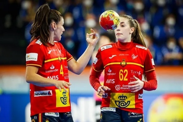 ابتکار تیم هندبال زنان اسپانیا برای ابراز همبستگی با مردم فلسطین