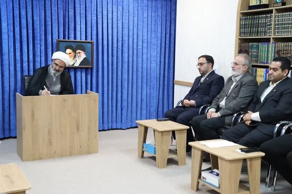 حجت الاسلام مرتضی مطیعی نماینده ولی فقیه در استان سمنان در دیدار با مدیر عامل کانون پرورش کودکان حجت الاسلام مرتضی مطیعی نماینده ولی فقیه در استان سمنان در دیدار با مدیر عامل کانون پرورش کودکان