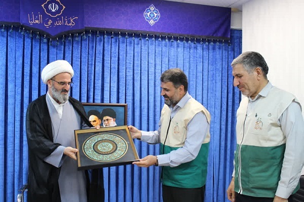 دیدار حجت‌الاسلام  مرتضی مطیعی، نماینده ولی‌فقیه در استان سمنان با احمد میرزاده، رئیس مرکز خادم‌یاری