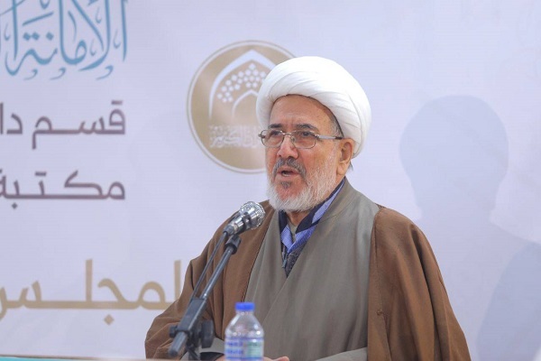 ایستادن در آستان قرآن و اهل‌ بیت(ع) جهت‌دهنده و شیرین است