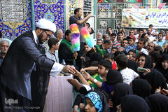 تعويض پرچم گنبد امامزاده علي بن جعفر(ع)