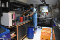 خدمت رسانی گروه های جهادی طلاب و روحانیون سمنان به بیماران کرونا