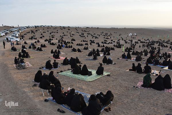 عزاداری عصر عاشورا در صحرا - سمنان