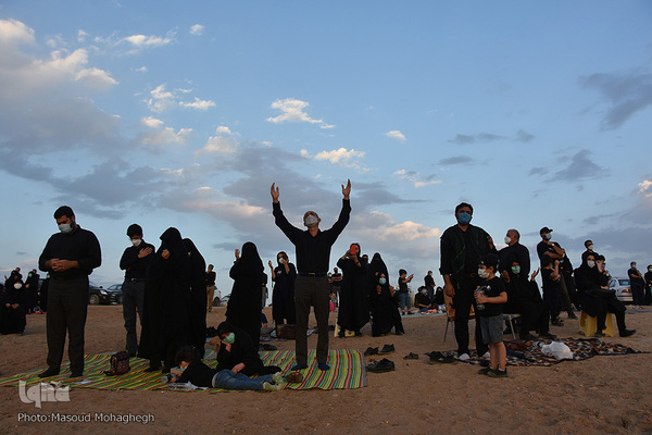 عزاداری عصر عاشورا در صحرا - سمنان