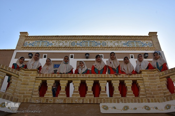 جشنواره گل و گلاب محمدی - سمنان‎‎