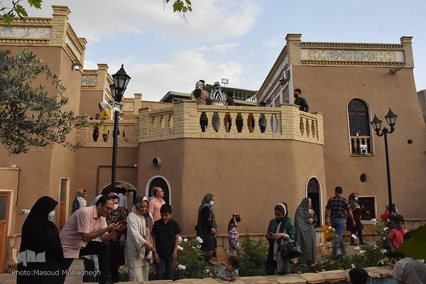 جشنواره گل و گلاب محمدی - سمنان‎‎