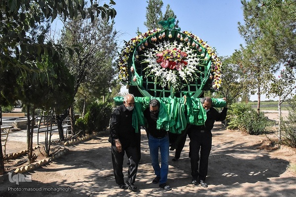 حسینیه ایران؛ آیین سنتی سنگ زنی و نخل گردانی در روستای علاء سمنان