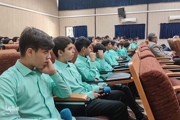 محفل انس با قرآن کریم با حضور قاری ممتاز بین المللی - شرکت آب منطقه ای سمنان‎