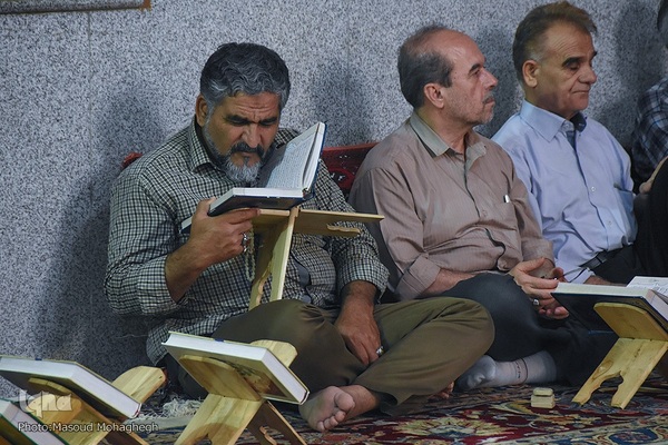 محفل انس با قرآن کریم با حضور قاری ممتاز بین المللی