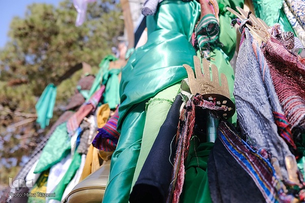 آیین سنتی ۲۰۰ ساله طوق‌بندان در دامغان‎