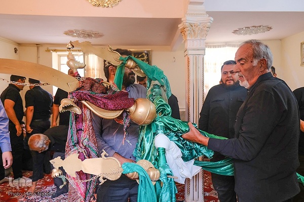 آیین سنتی ۲۰۰ ساله طوق‌بندان در دامغان‎