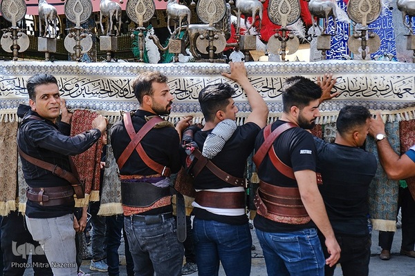 آیین سنتی ۲۰۰ ساله طوق‌بندان در دامغان‎