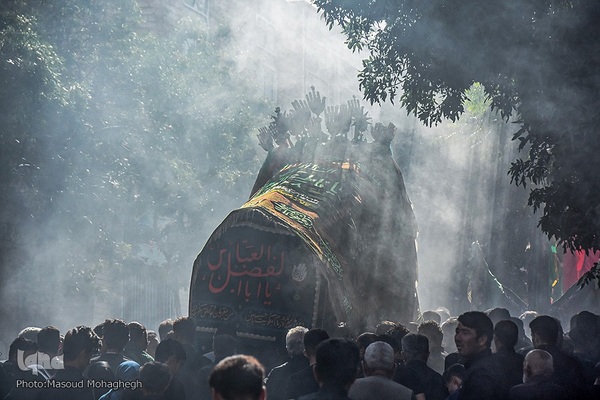 آیین 500 ساله نخل‌گردانی در مهدیشهر‎