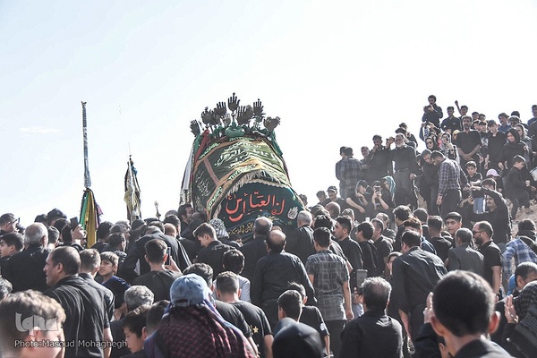 آیین 500 ساله نخل‌گردانی در مهدیشهر‎