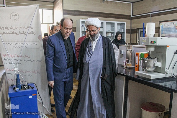 بازدید نماینده ولی‎فقیه در استان از جهاددانشگاهی سمنان‎