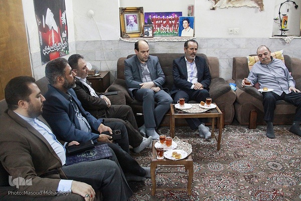 دیدار مسئولان جهاددانشگاهی سمنان با خانواده شهید نیک ذات‎