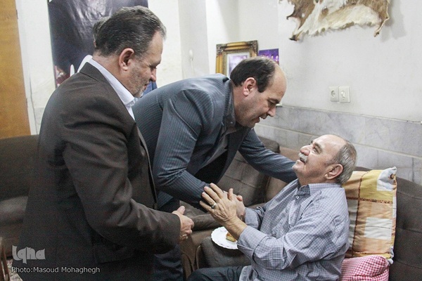 دیدار مسئولان جهاددانشگاهی سمنان با خانواده شهید نیک ذات‎