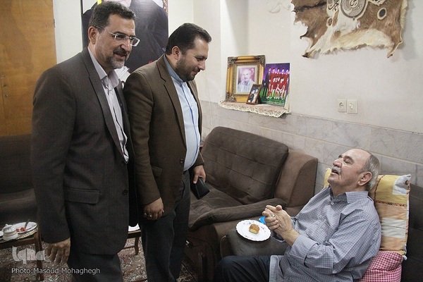 دیدار مسئولان جهاددانشگاهی سمنان با خانواده شهید نیک ذات‎