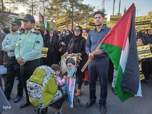 تجمع مردم سمنان در محکومیت جنایت اسرائیل در غزه‎