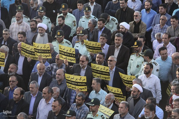 تجمع مردم سمنان در محکومیت جنایت اسرائیل در غزه‎