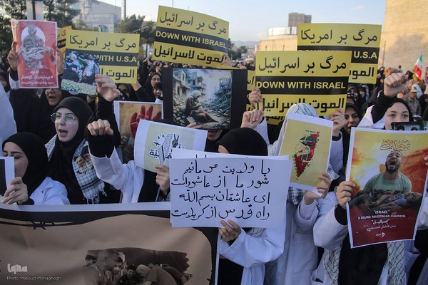 تجمع مردم سمنان در محکومیت جنایت اسرائیل در غزه‎