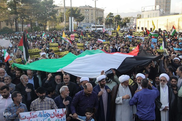 تجمع مردم سمنان در محکومیت جنایت اسرائیل در غزه‎