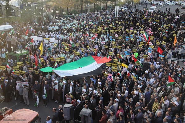 تجمع مردم سمنان در محکومیت جنایت اسرائیل در غزه‎