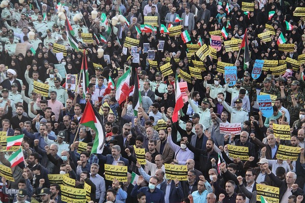 تجمع مردم سمنان در محکومیت جنایت اسرائیل در غزه‎