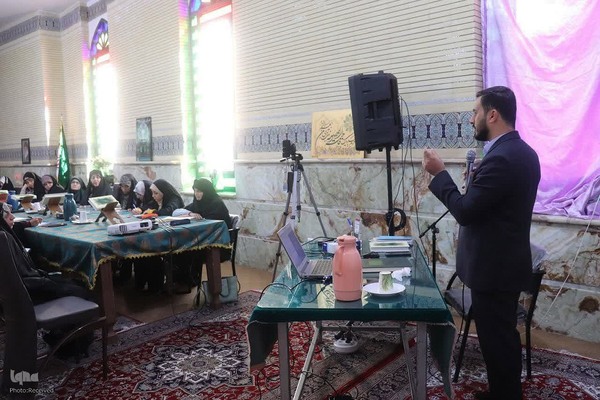 دوره تخصصی ارتقای حافظان قرآن کریم در سمنان