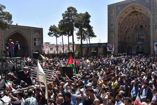 استقبال پرشور مردم سمنان از رئیس جمهور