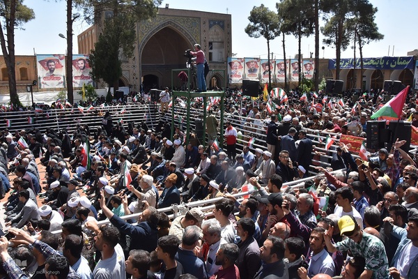 استقبال پرشور مردم سمنان از رئیس جمهور