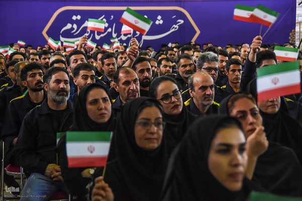 حضور رئیس در جشن احیاء 201 واحد صنعتی استان سمنان‎