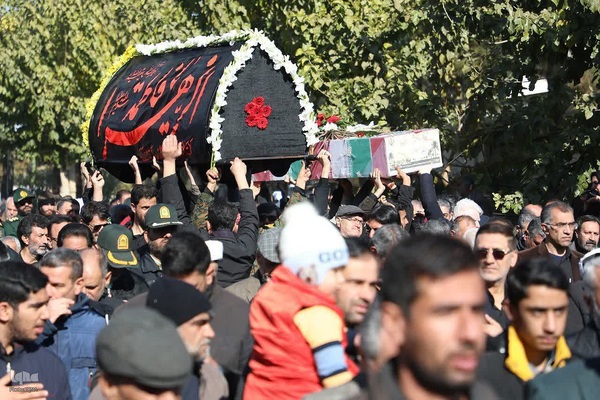 مراسم تشییع ۶ شهید گمنام در سمنان