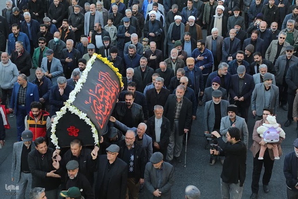 مراسم تشییع ۶ شهید گمنام در سمنان