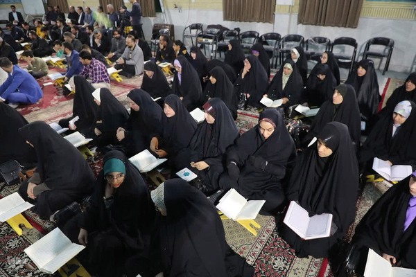 محفل انس با قرآن کریم در سمنان