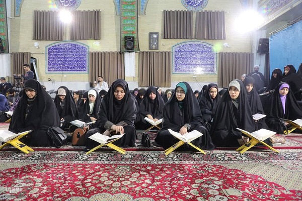 محفل انس با قرآن کریم در سمنان
