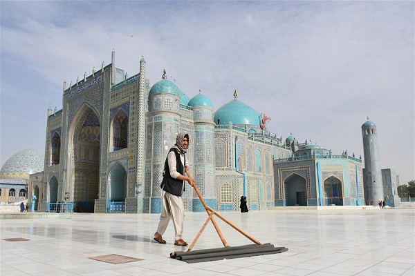 Pembukaan Kembali Masjid Biru Mazar-i Sharif Pasca Lima Bulan