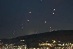 Rudal Fatah Mengubah Malam Israel Menjadi Siang/ Hujan Meteor Rudal Iran di atas Tel Aviv dan Yerusalem