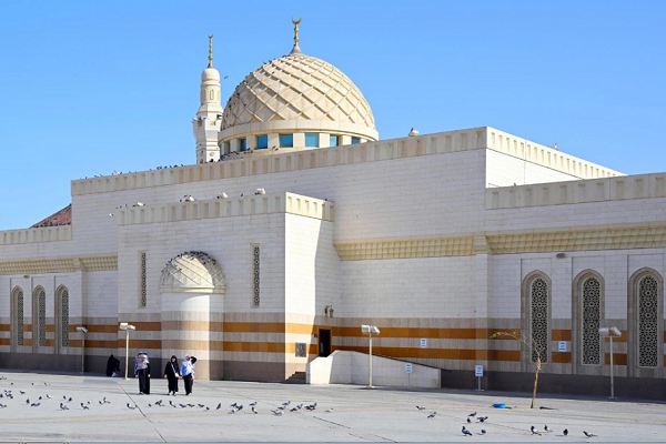 Una moschea vicino a Medina che racconta la storia della battaglia di Uhud