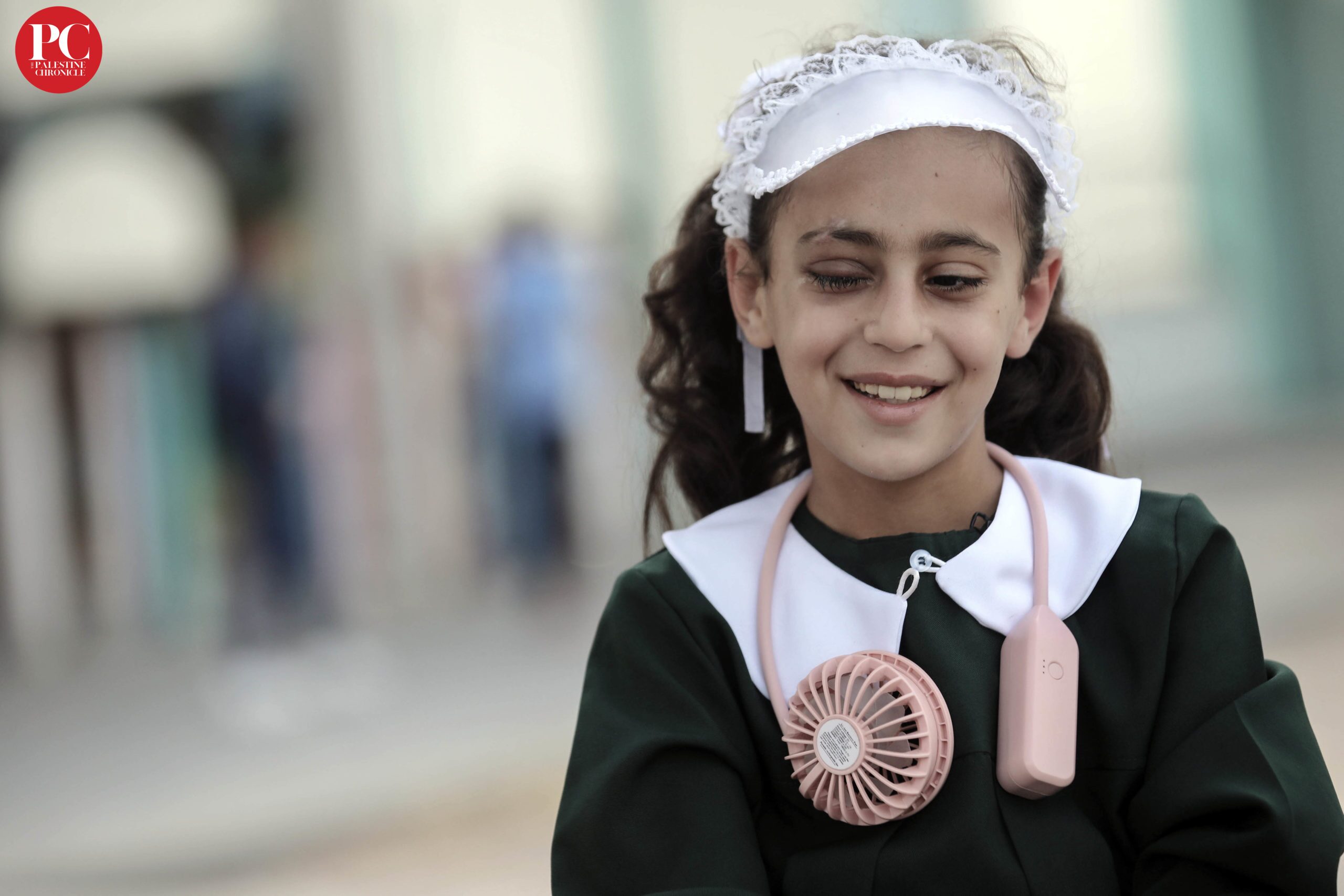 “La mia vita non sarà mai più la stessa”: la ragazzina di Gaza che ha perso l’occhio durante l’offensiva israeliana, parla del futuro