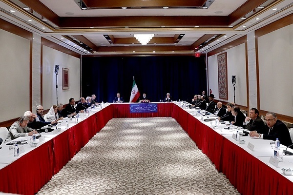 Presidente Raisi: Iran pronto a ospitare il dialogo tra le fedi divine