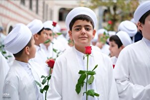 Istanbul: cerimonia in onore di giovani memorizzatori del Corano