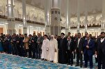 Presiden Iran semasa solat berjemaah Masjid Al-Jame Al-Jazair + gambar