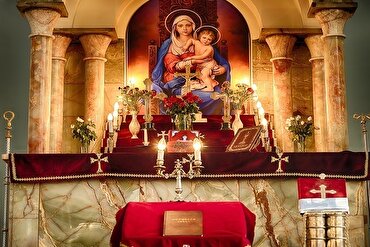 Католическая церковь: Святая Мария не является спасительницей человечества